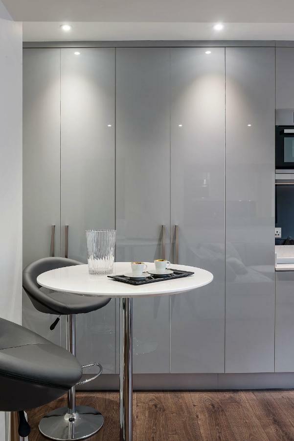 Beautiful Chelsea Apartment In Fashion District London Exteriör bild
